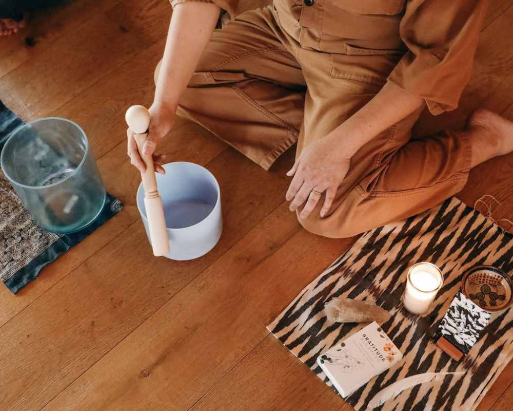image of teacher leading soundbath, sound bath, sound healing, stress management, meditation