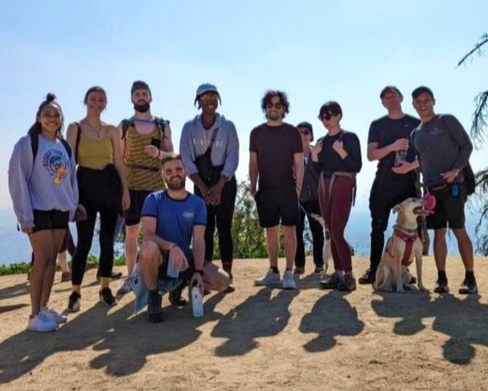 yoga hiking group